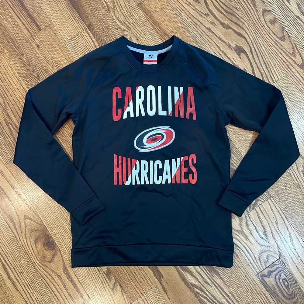 Boy’s Carolina Hurricanes Crewneck Sweatshirt. Size L 14/16. Like New Condition.